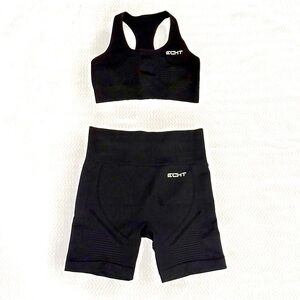 Seamless Gym set, high waisted leggings shorts with matching sport bra. New!